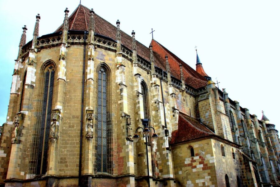 Discover Transylvania: Peles, Bran, Sighisoara in 2 Days