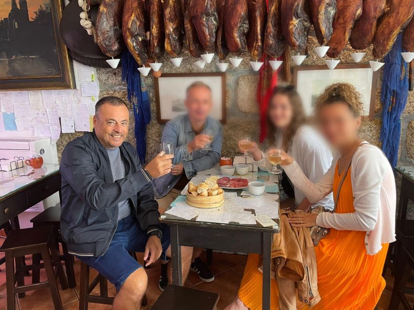 Douro Valley Tour With Wine Tasting Boat Cruise & Suprises..