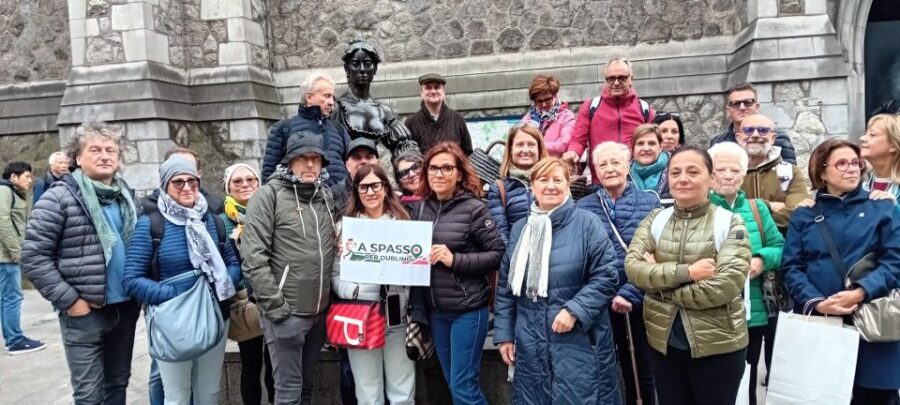 Dublin Highlights: 2.45-Hour Walking Tour in Italian