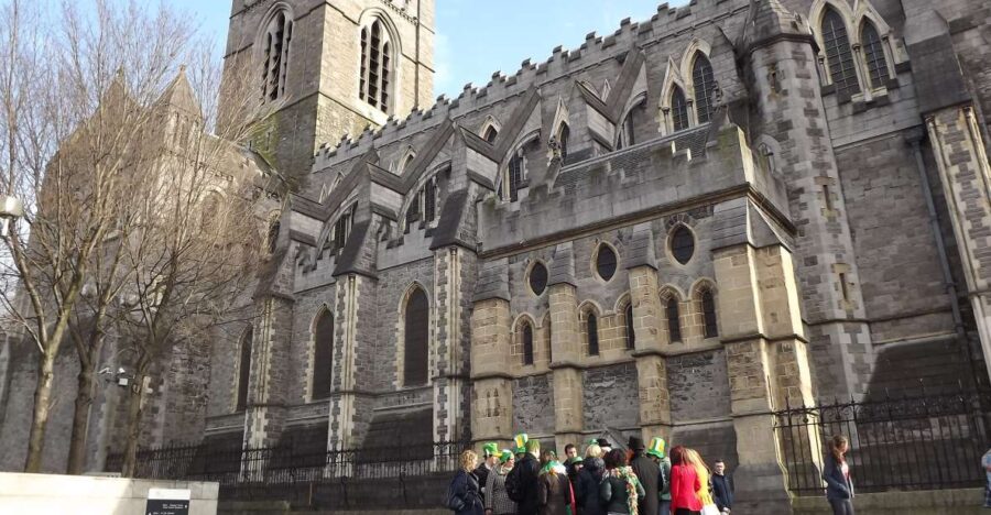 Dublin: Highlights and Hidden Corners Walking Tour