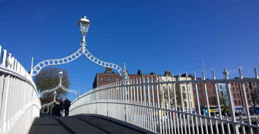 Dublin: Private City Tour in German