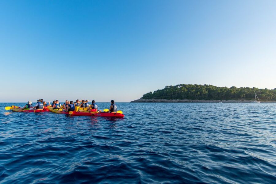 Dubrovnik: Kayaking and Snorkeling Morning Tour With Snack