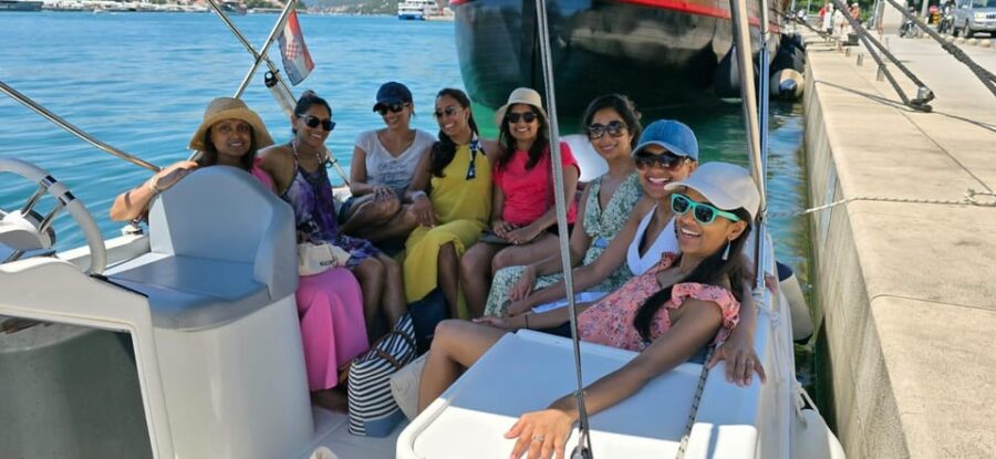 Dubrovnik: Small Group Boat Tour to Blue Caves & Sandy Beach