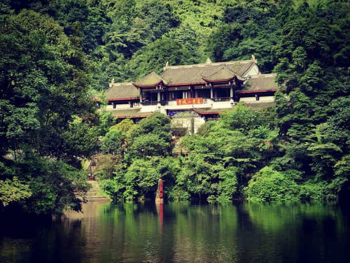 Dujingyan and Mt Qingcheng Day Trip With Taoism Experience