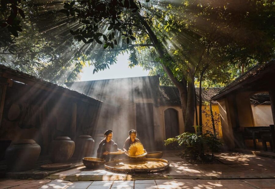Duong Lam Ancient Village Private Day Tour