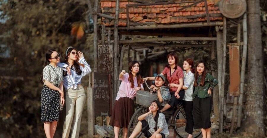 Duong Lam Ancient Village Private Tour In Ha Noi