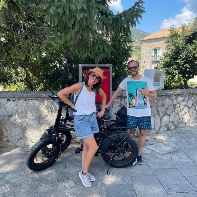 E-Bike Tour:Winding Curves and Hidden Lanes Between Villages