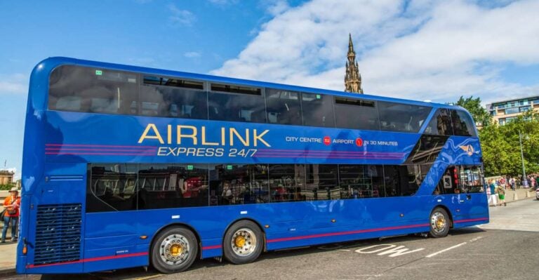 Edinburgh Airport: Bus Transfer