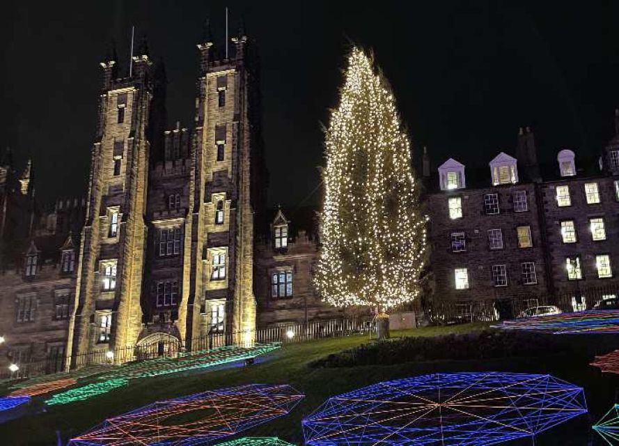 Edinburgh: Christmas Walking Tour With Gingerbread Treat