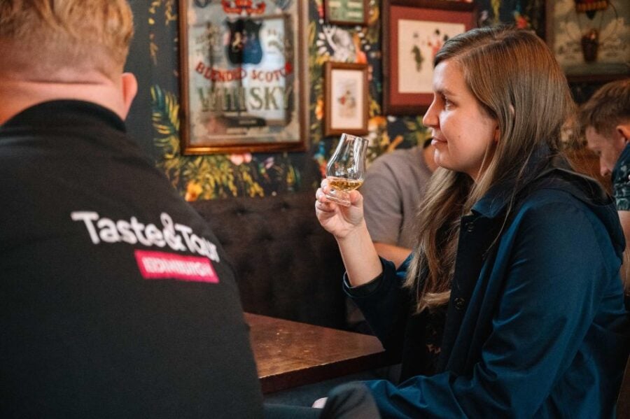 Edinburgh: Food Tour With Drinks