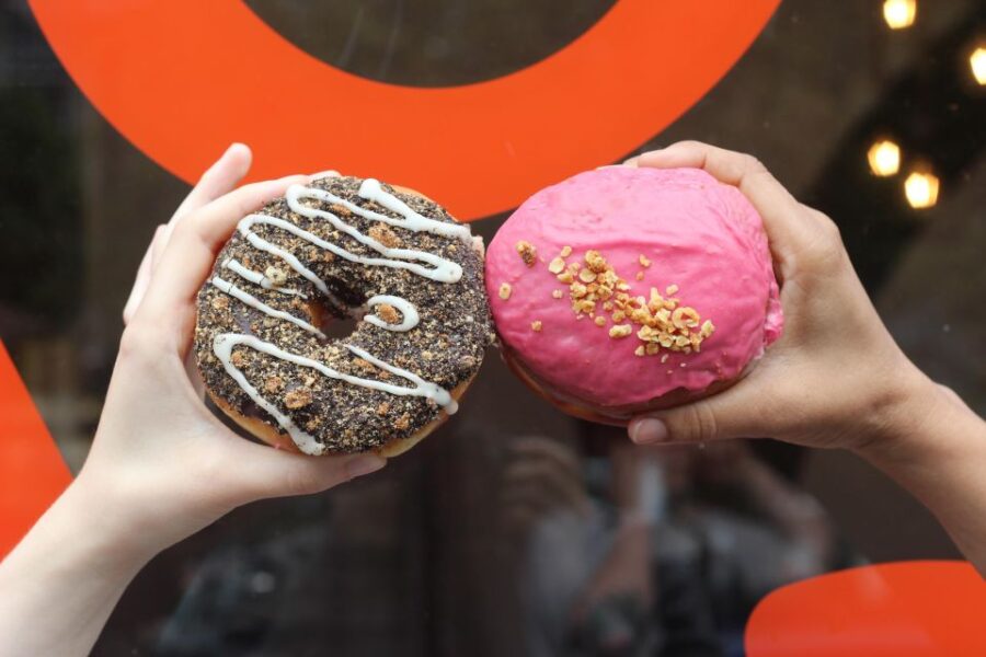 Edinburgh: Holiday Donut Adventure Tour
