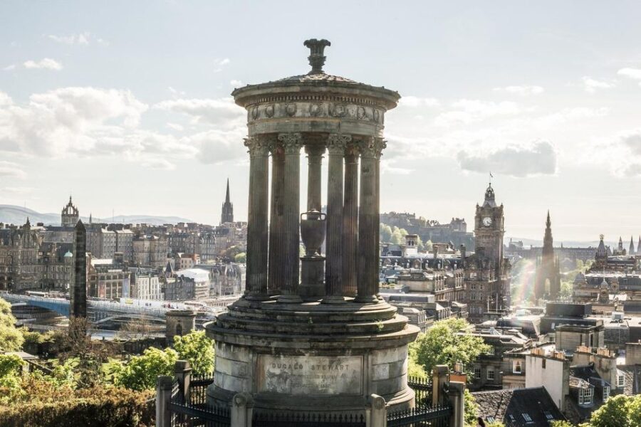 Edinburgh: Self-Guided Audio Tour - Tour Overview