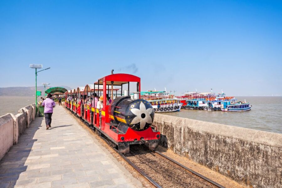 Elephanta Caves: Private Half-Day Tour From Mumbai