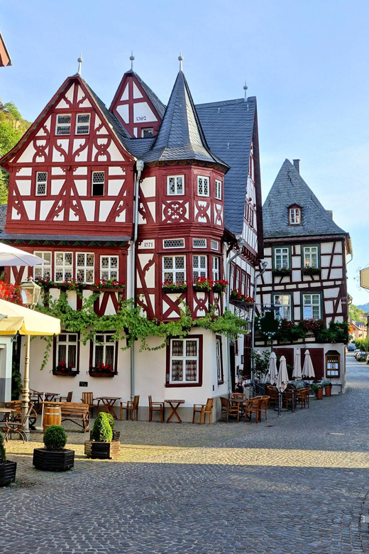 Enchanting Český Krumlov Walking Tour: Echoes of the Past