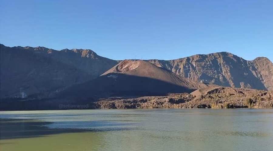 Epic Rinjani Trekking: 2 Days, 1 Night Adventure Crater Rim - Trek Overview and Itinerary