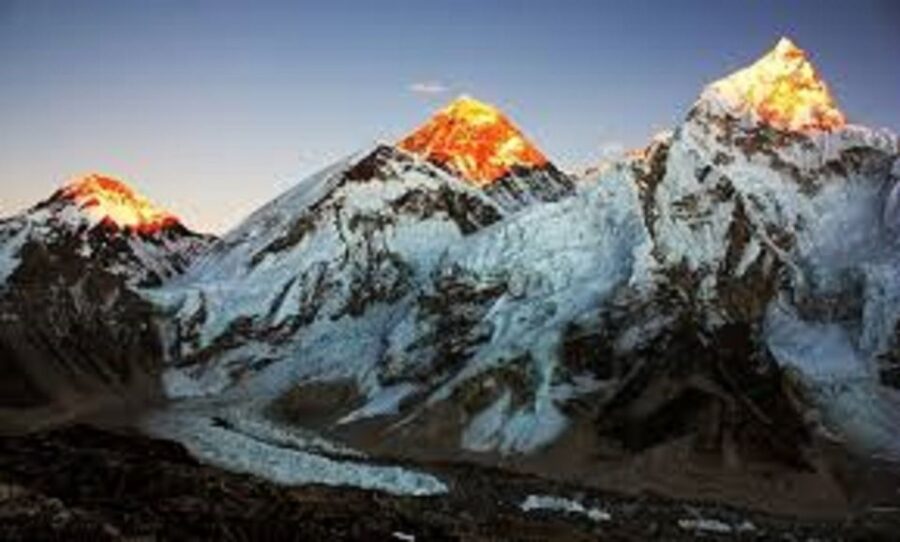 Everest Base Camp & Kala Pattar Trek – 15 Day