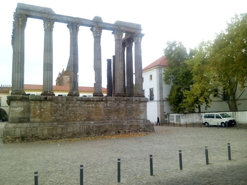 Évora and Monsaraz: 8-hour Private Tour