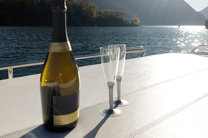 Exclusive Private Guided Boat Tour on Lake Como 1H - 4H