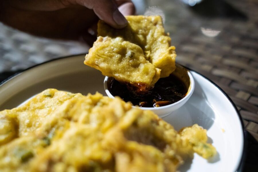 Experience Jakarta Street Food Scene With MRT Transportation - Tour Overview and Pricing