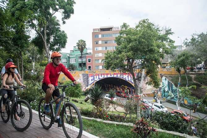Explore Lima On Bike: Private Coast Cycling Experience - Detailed Tour Itinerary