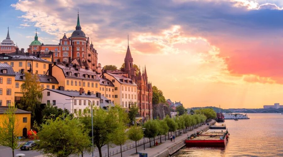 Family Walking Tour of Stockholms Old Town, Junibacken
