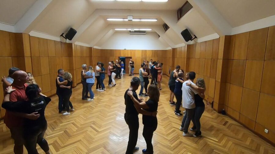 Faro: Dance Private or Group Lessons (Salsa,Bachata,Kizomba)