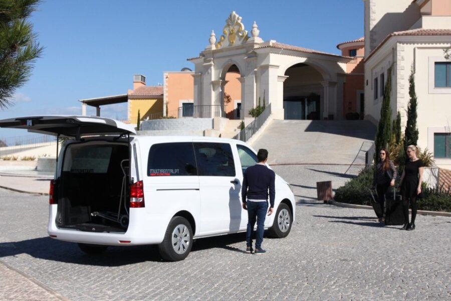 Faro: Private Transfer From Faro Airport to Lagos (60 Min)