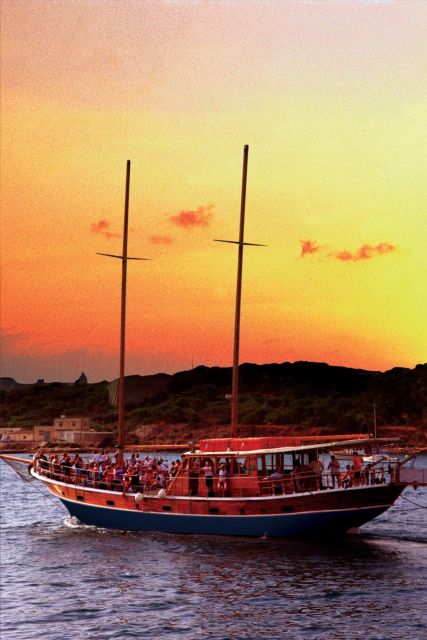 Fernandes Sunset Cruise Including Dinner With Open Bar