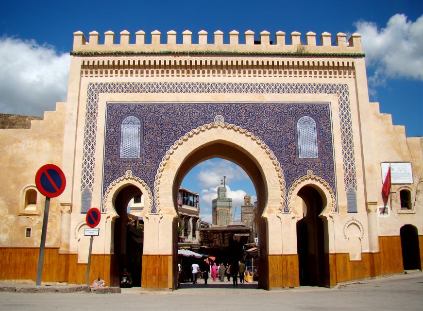 Fes: Airport Shuttle and Transfer Service