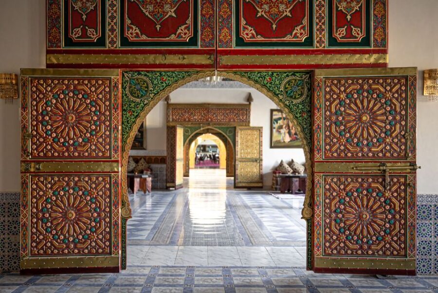 Fez Medina: Local Cultural Highlights Guided Tour