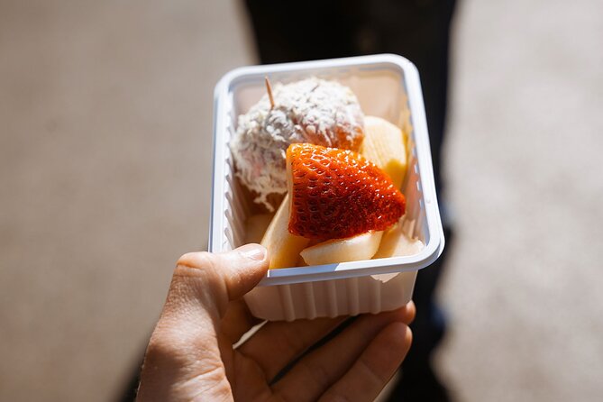 Florence: Tastes & Traditions Food Tour at SantAmbrogio Market