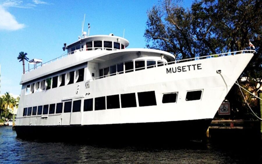 Fort Lauderdale: Musette Yacht New Years Eve Party Cruise