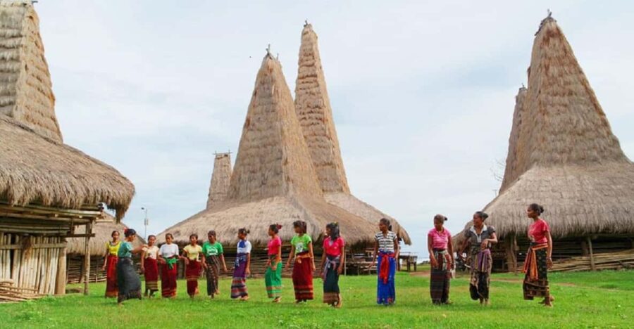 From Airport Tambolaka : Full Day Tour Explore West Sumba