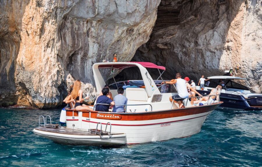 From Amalfi: Small Group Boat Excursion to Capri Island