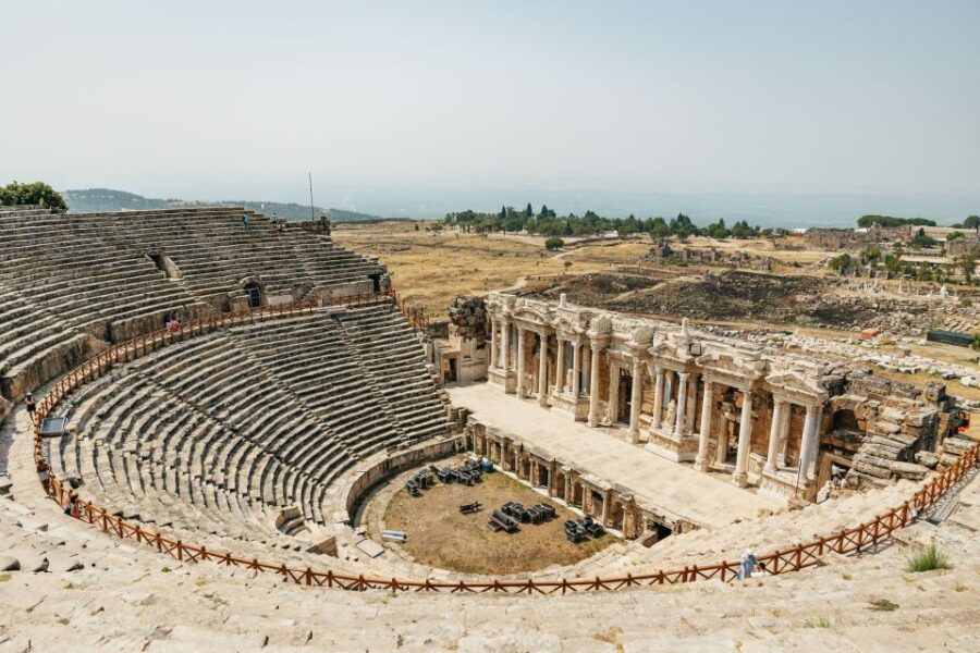 From Antalya/Kemer: Pamukkale and Hierapolis Tour With Lunch