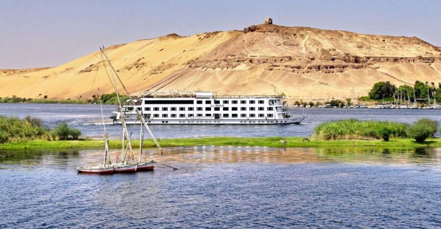 From Aswan: 3-Day Nile River Cruise & Hot Air Balloon Ride