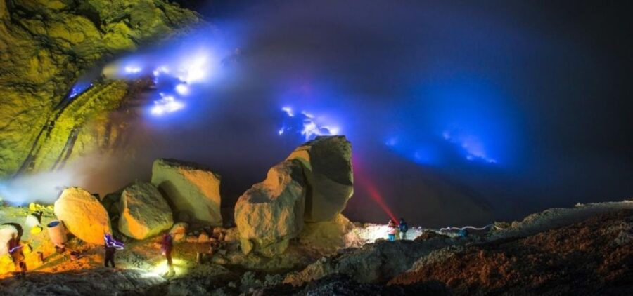 From Banyuwangi: Day Trip to Ijen Volcano With Guided Trek