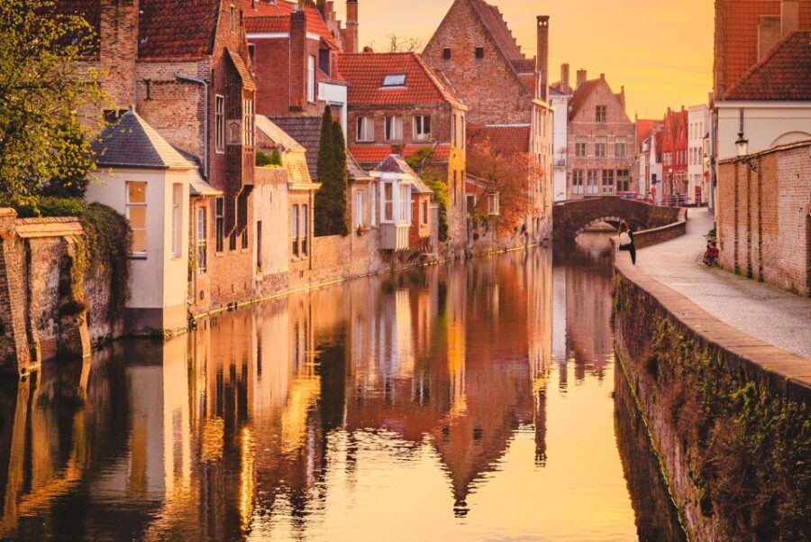 From Brussels: Bruges Full-Day Guided Tour