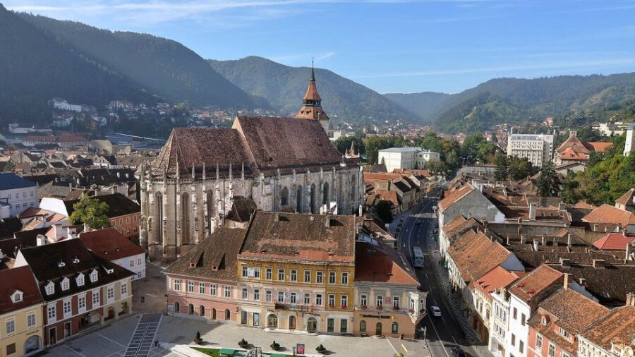 From Bucharest: Bran, Peles Castle & Brasov Private Day Tour
