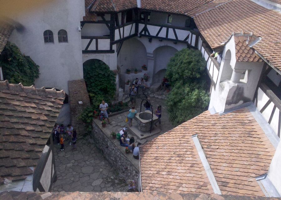 From Bucharest: Day Trip to Dracula and Peles Castle - Overview of the Tour