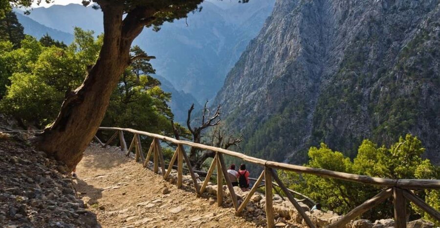 From Chania: Samaria Gorge With Professional Hiking Guide