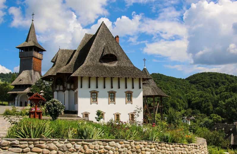 From Cluj-Napoca: 4-Day Tour Maramures, Bucovina, Transylva