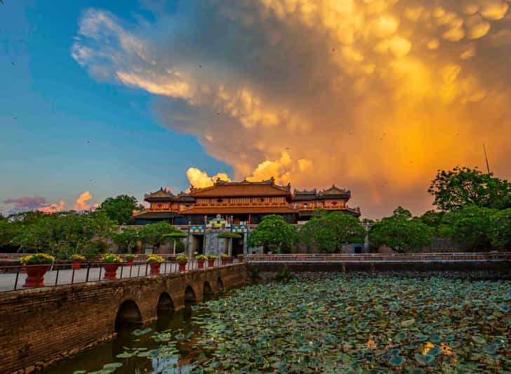 From Da Nang: Hue Guided Day Trip With Lunch Private Tour