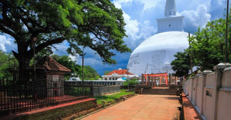 From Dambulla: Sacred City of Anuradhapura Private Day Tour