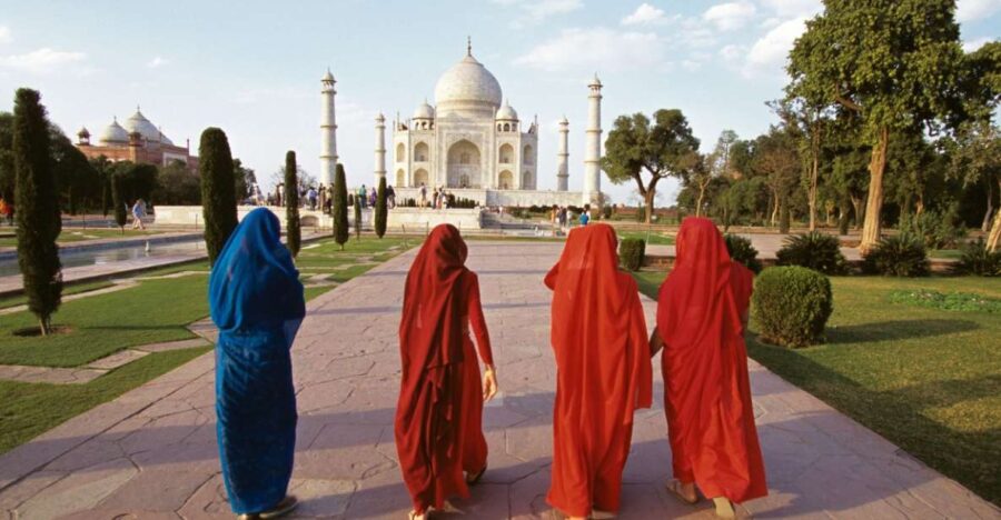 From Delhi: Agra Taj Mahal Tour By Car