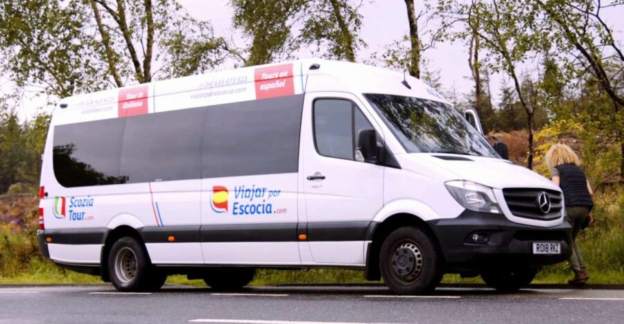 From Edinburgh: Glasgow & Scottish Lakes Spanish Tour