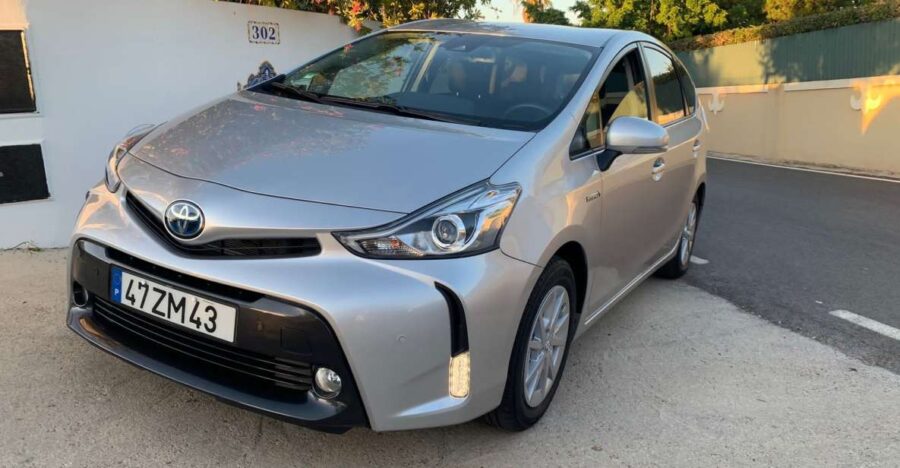 From Faro Airport: 1-Way Private Transfer to Galé
