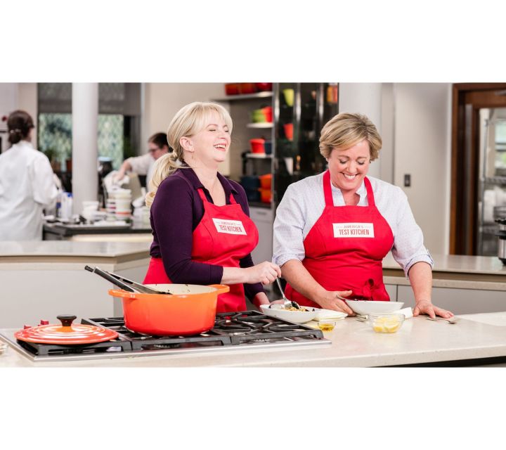 From Florence: Pasta Cooking Class at San Gimignano Winery
