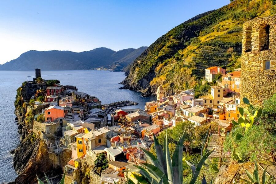From Florence: Round-trip Transfer to Pisa & Cinque Terre - Overview and Pricing