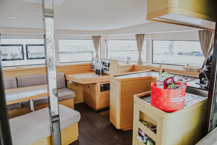From Funchal: Cabo Girao Sunset Cruise With Drink